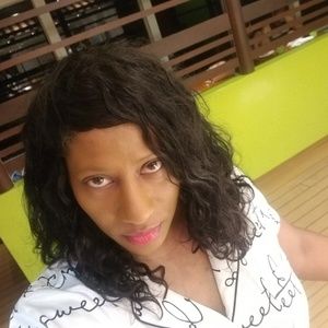 Meet your Posher, Alicia
